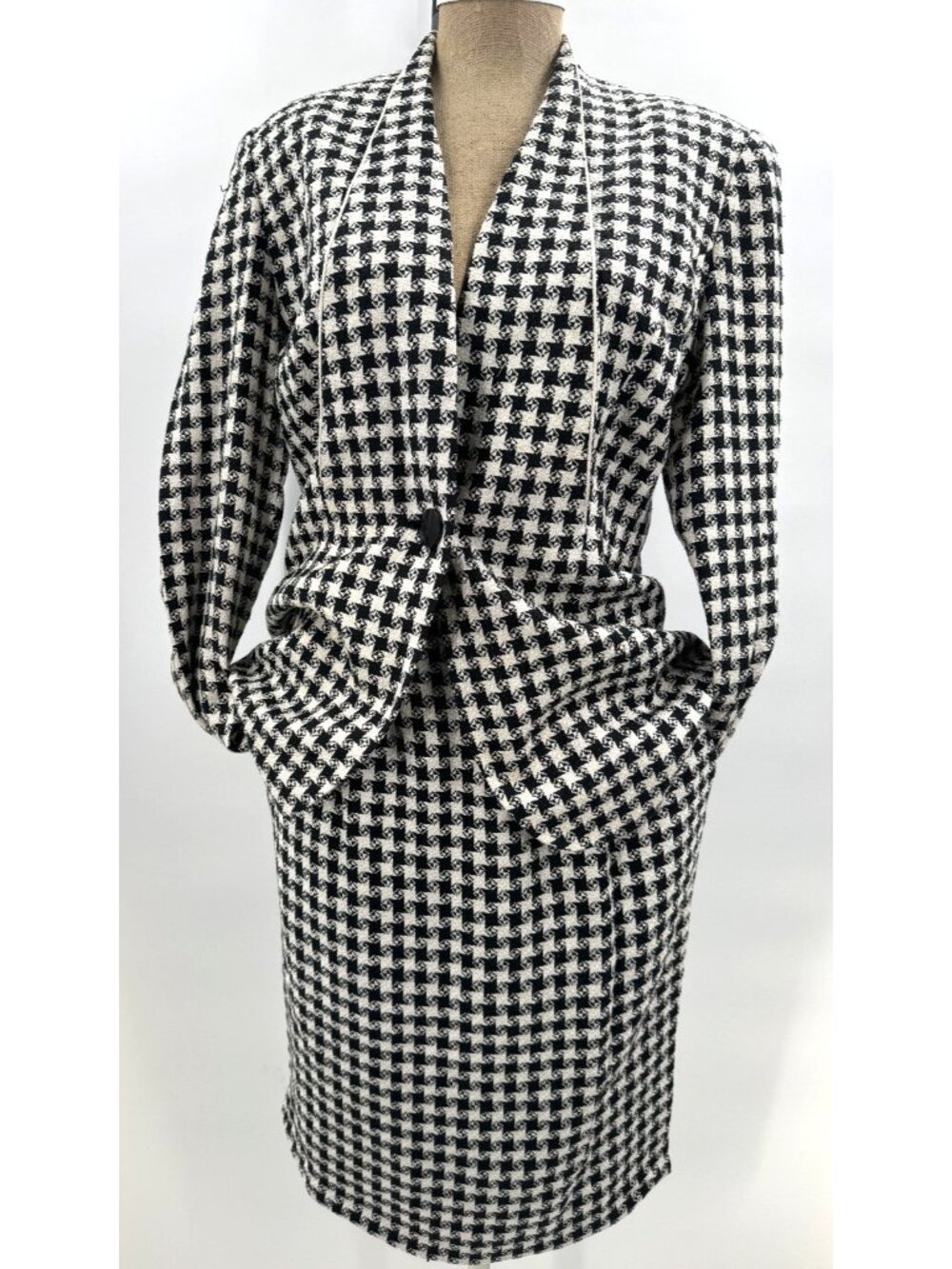Vintage Christian Dior 100% Silk Black White Houndstooth Blazer Skirt Suit Sz 6